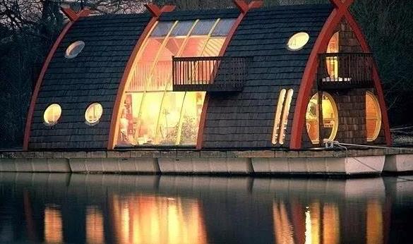 傳說中的詩和遠(yuǎn)方——船屋生活驚艷了時(shí)光！
